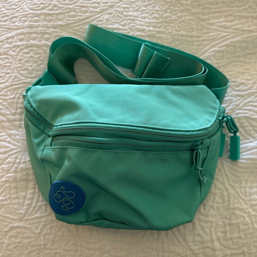 NWOT Baboon to the Moon Fanny Pack